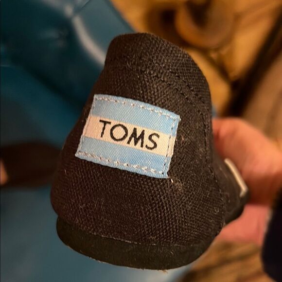 TOMS Women's Black Slip-On Loafers - Picture 4 of 7